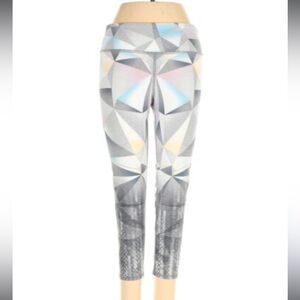 Geometric design leggings
